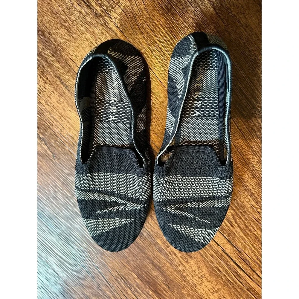 Serra Women's Ballet Flat‎ Shoes Size 9 Textile Upper Knit Navy -White